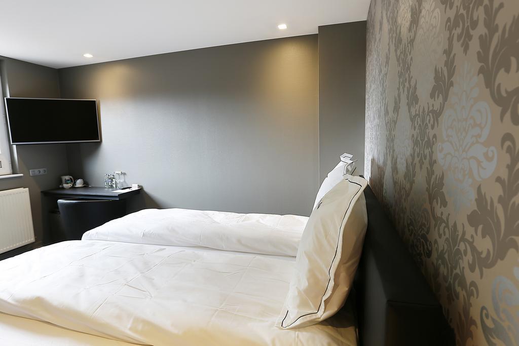 B&B Rouge E Blanc Meulebeke Exterior photo